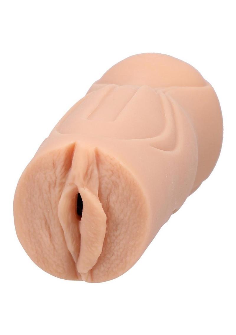 Signature Strokers Livv Fitt Ultraskyn Pocket Masturbator - Pussy